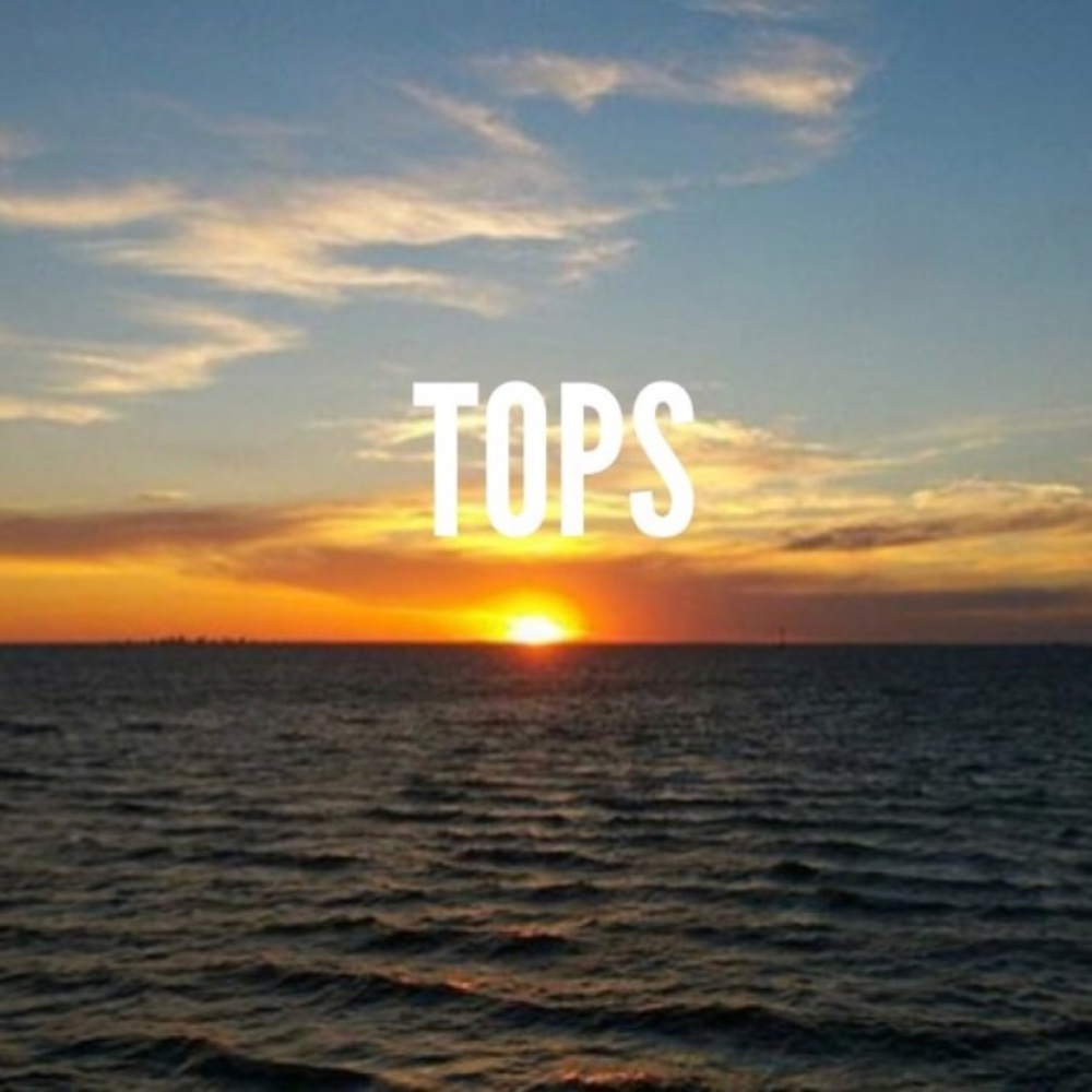 🌻TOPS🌻